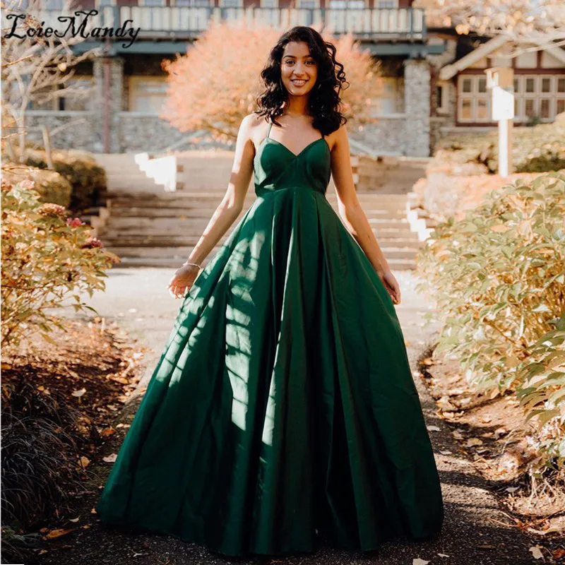 

Emerald Green Prom Dresses Long 2022 Sexy Halter Neck Red Celebrity Dress Party Gowns Elastic Satin Side Split Vestidos de gala
