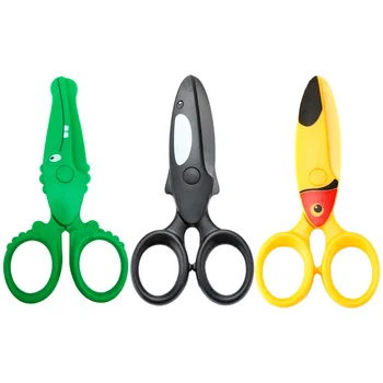 

3pcs Safety Scissors Student Paper Cutting Cartoon Scissors Plastic Scissors for DIY Handmade (Random Color)