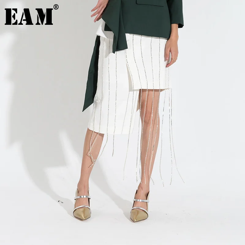 

[EAM] High Waist Asymmetrical Rhinestone Tassels Split Half-body Skirt Women Fashion Tide New Spring Autumn 2020 YA06200