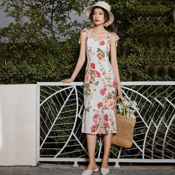 

Seaside on summer dresses in Bali, Thailand Vietnam long skirt with shoulder-straps fairy over-the-knee falbala