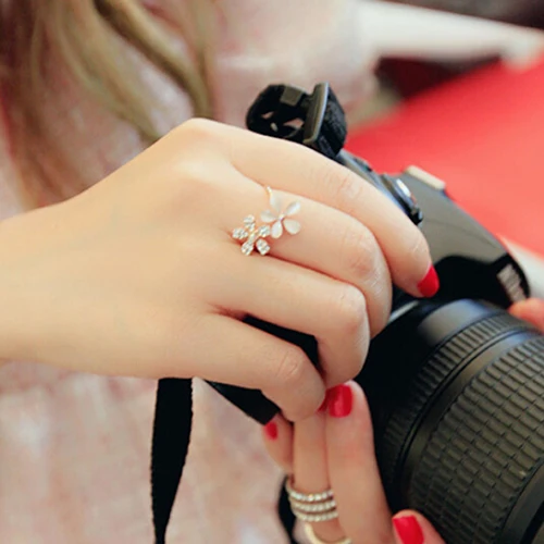 Опал двойной цветок ромашки Открытое кольцо красивый горный хрусталь Регулируемый для женщин Свадебные Ювелирные украшения в подарок
