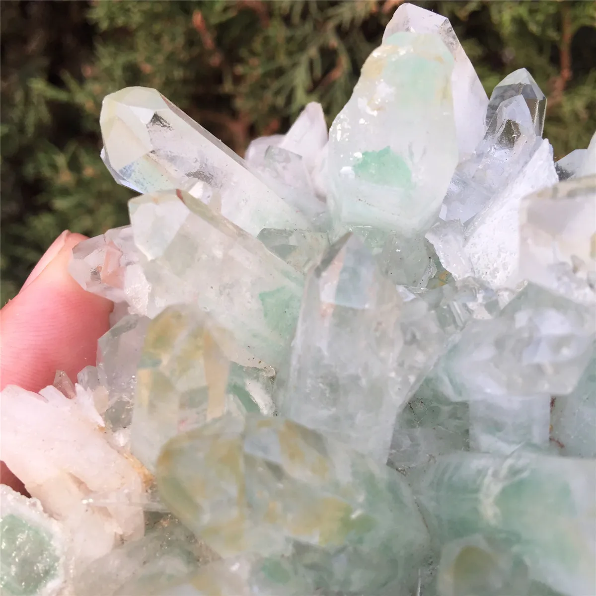 1 шт. натуральный зеленый Ghost Phantom Quartz кристалл кластера Исцеление образец отправлен случайным образом