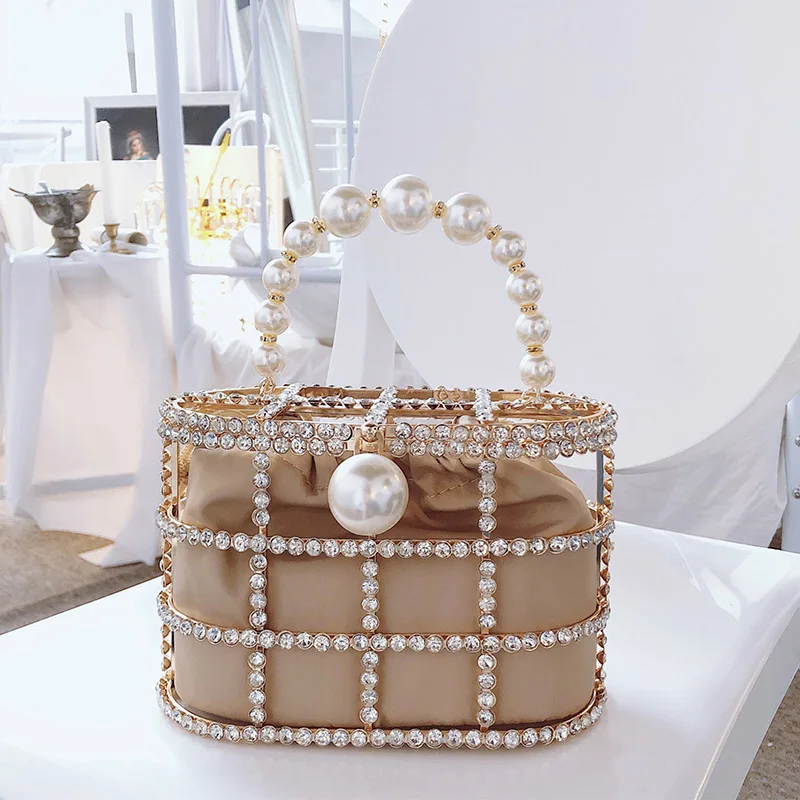 

Pearl Vintage Women Evening Bag Metal Hollow Out Diamond Banquet Party Shoulder And Crossbody Bags Wedding Clutch Cage Handbag