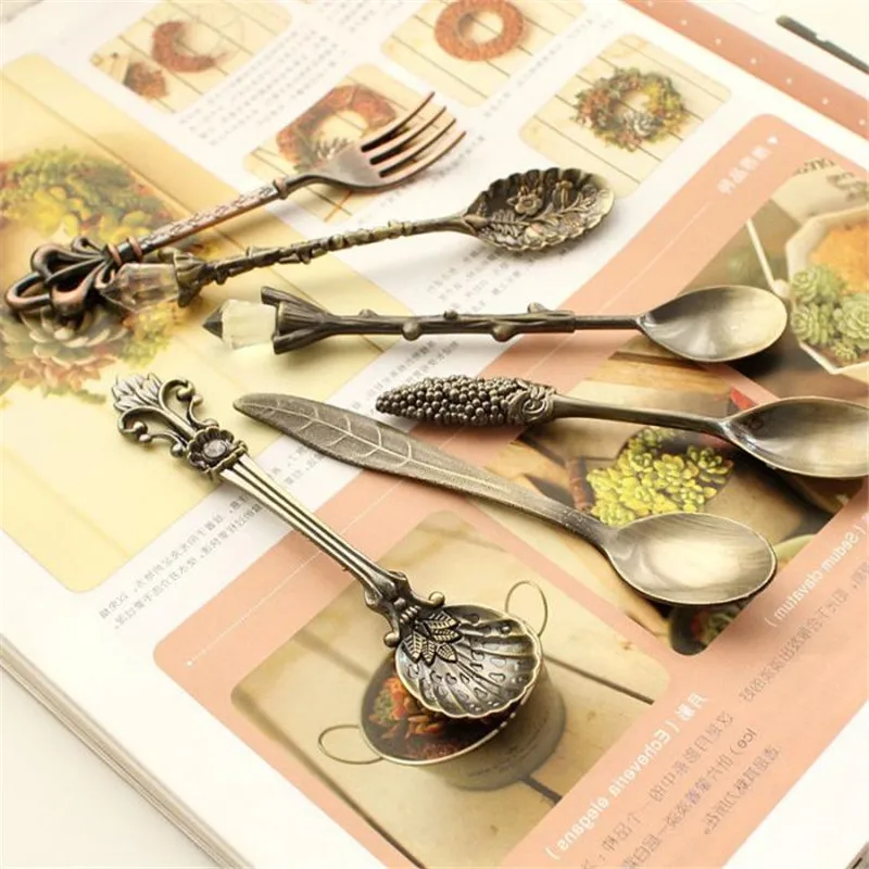 

MeyJig 6pcs/Set Spoon and Fork Kitchen Nostalgic Vintage Royal Style Bronze Carved Small Coffee Tea Milk Dessert Spoon and Fork