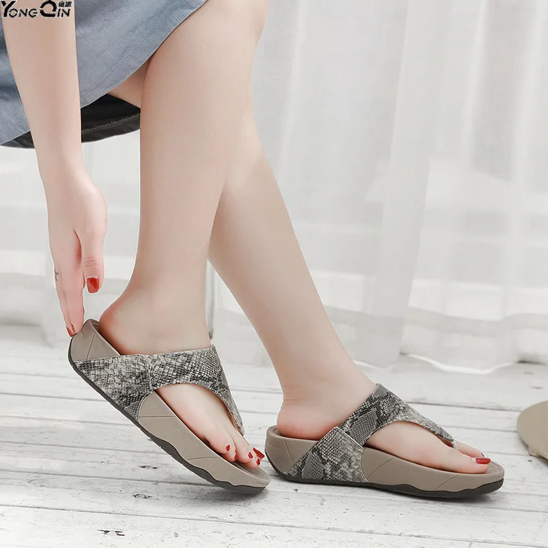 

New Europe Comfortable Women's sandals slippers buckle thick heels women's shoes
