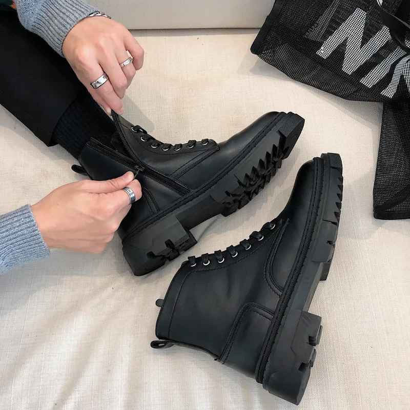 

@ Literature And Art Men INS Super Fire Martin Boots Men's Trend Worker Boot High Shoes Thick Bottomed Lace-up Hair Stylist Leat
