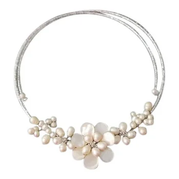 

Gradual Flower White Pearl Cluster Choker Wrap Necklace