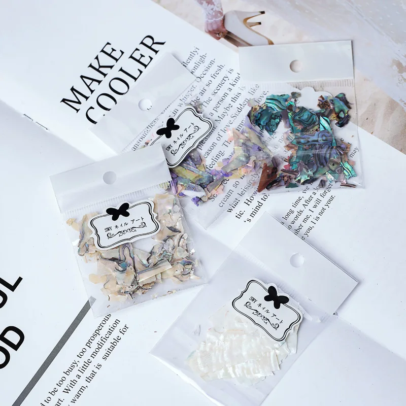 

Gradual Shell Irregularly Thickened Shells for Nail Ornaments