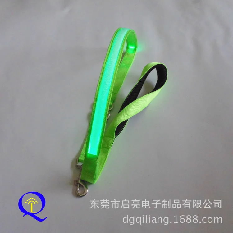 

New Style LED Pet Shining Traction Pet Traction Dog Traction Hand Holding Rope Pet Supplies