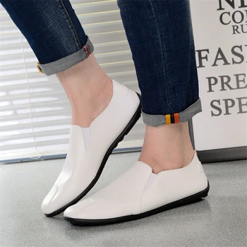 

2020New fashion Men Flats Light Breathable Shoes Shallow Casual Shoes Men Loafers Moccasins Man Sneakers Peas Zapatos Hombre