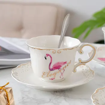 

Coffee Cup Tea Mug Set Hollow Porcelain with Saucer Ceramic Europe with Rose Flamingo Decoration Birthday Wedding Mother Gift