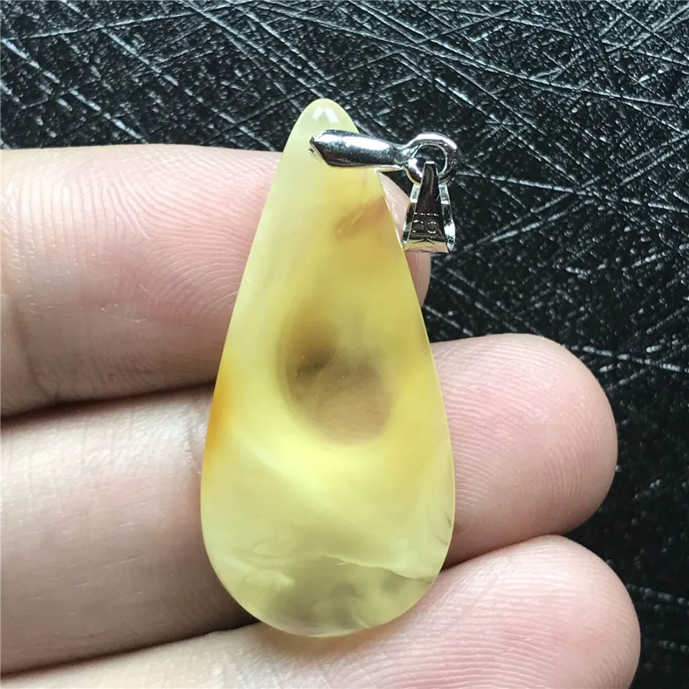 Amber Pendant (16)