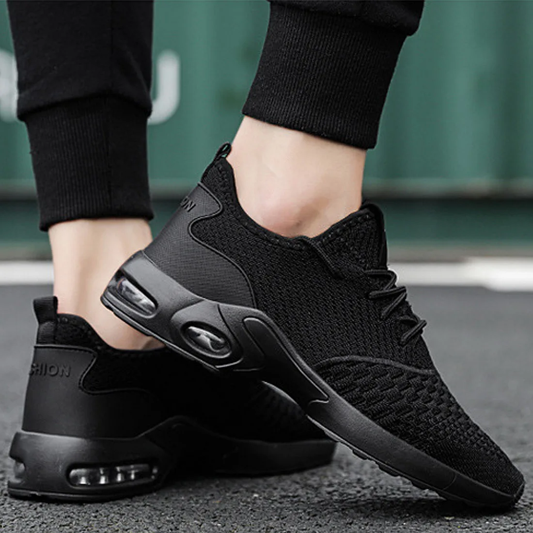 Новая легкая мужская спортивная обувь Sfit черные кроссовки удобные для бега