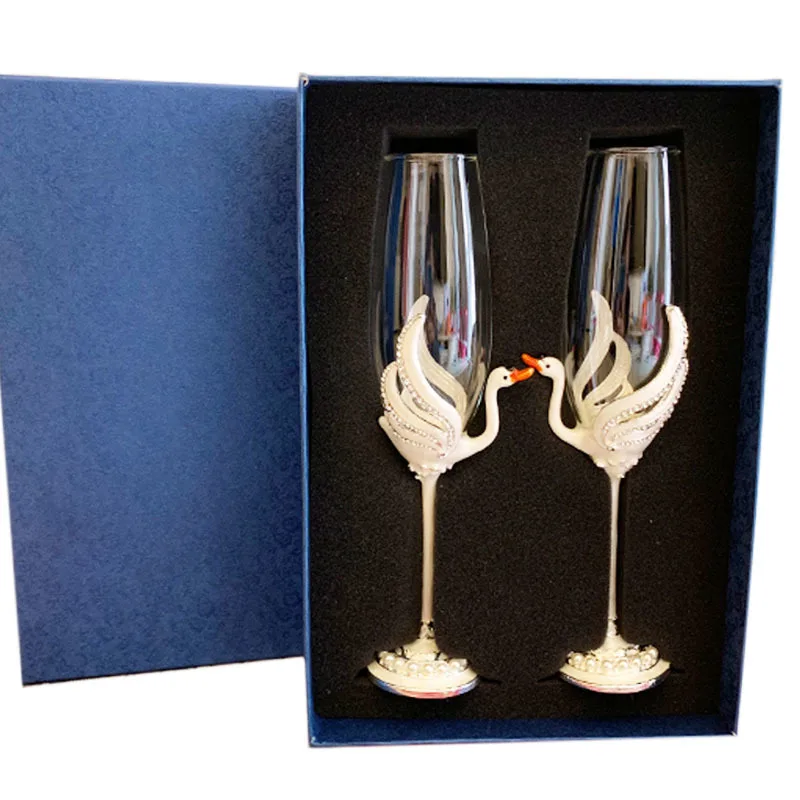 

2Pcs/Set Crystal Champagne Glass cup Swan Water Diamond Goblet Party Marriage Wine Decoration Cups For Parties Gift Box