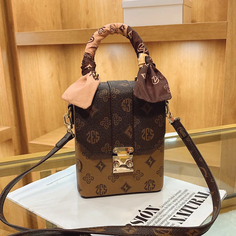 Vintage PU Leather Luxury Shoulder Crossbody Bags For Women 2022 Women's  Designer Small Flap Handbag Female Travel Printing Bag