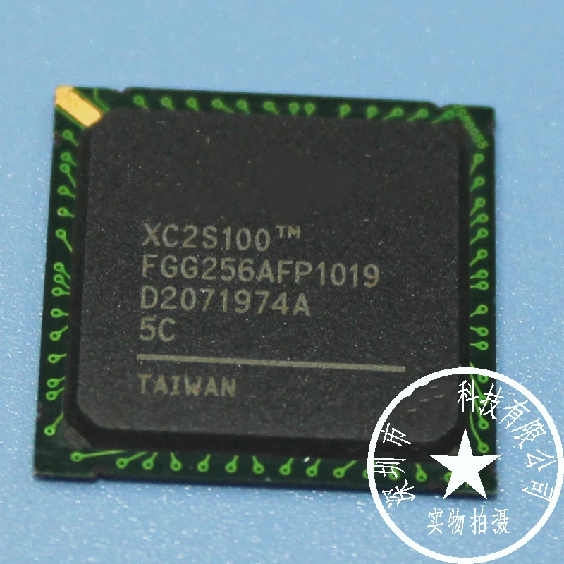 1 шт ~ 5 шт./лот XC2S100-5FGG256C встроенный программируемой логикой чип новый