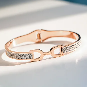 

Luxury Letter D Crystal Bracelet Bangles Women Fashion Rhinestone Arm Cuff Bracelets Gold Color Geometric Zircon Bracelet