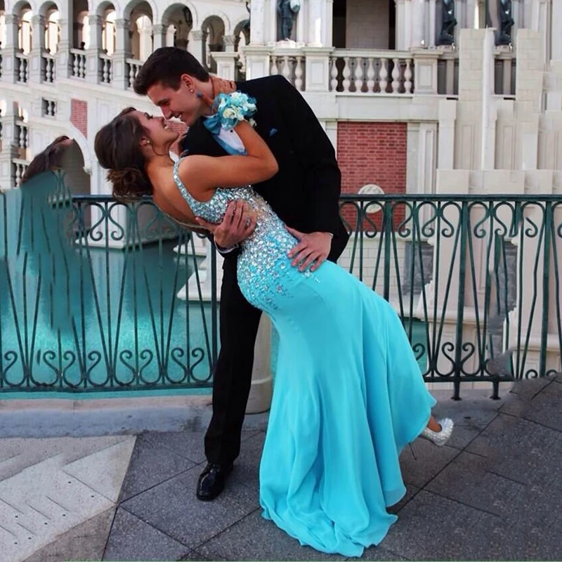 

Luxury Mermaid Evening Dresses Long V-neck Beads Rhinestones Side Slit Chiffon Long Evening Gowns Formal party Gowns 2020
