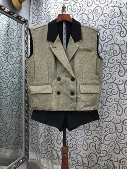 

2020 Early Autumn New Women's Color Matching Lapel Double-breasted Decorative Sleeveless Vest Shorts Set 718