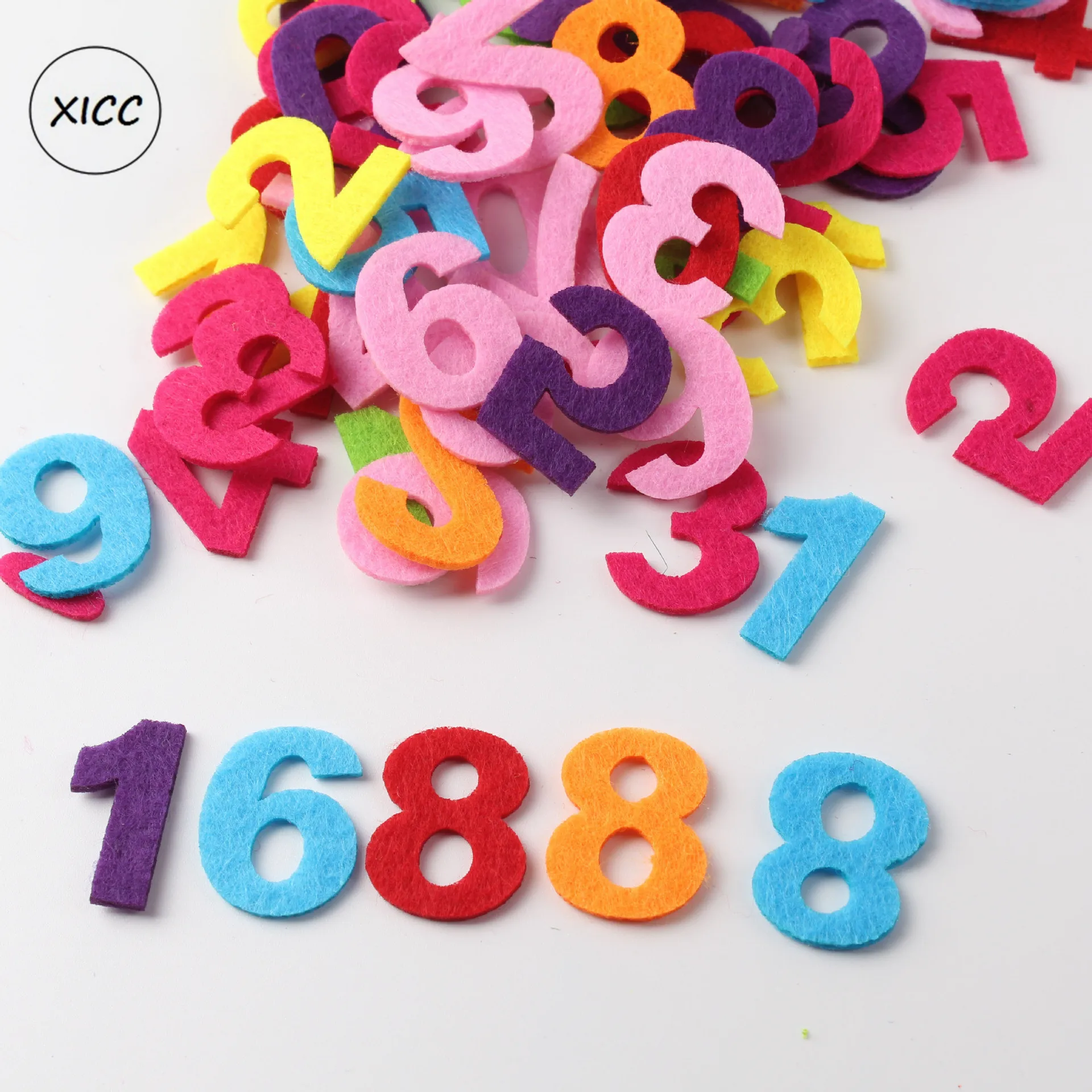 XICC 50 шт. цифровые буквы прокладки из шерстяного войлока ткань ремесла имя патчи Дети ручной работы полиэстер DIY для шитья куклы игрушки