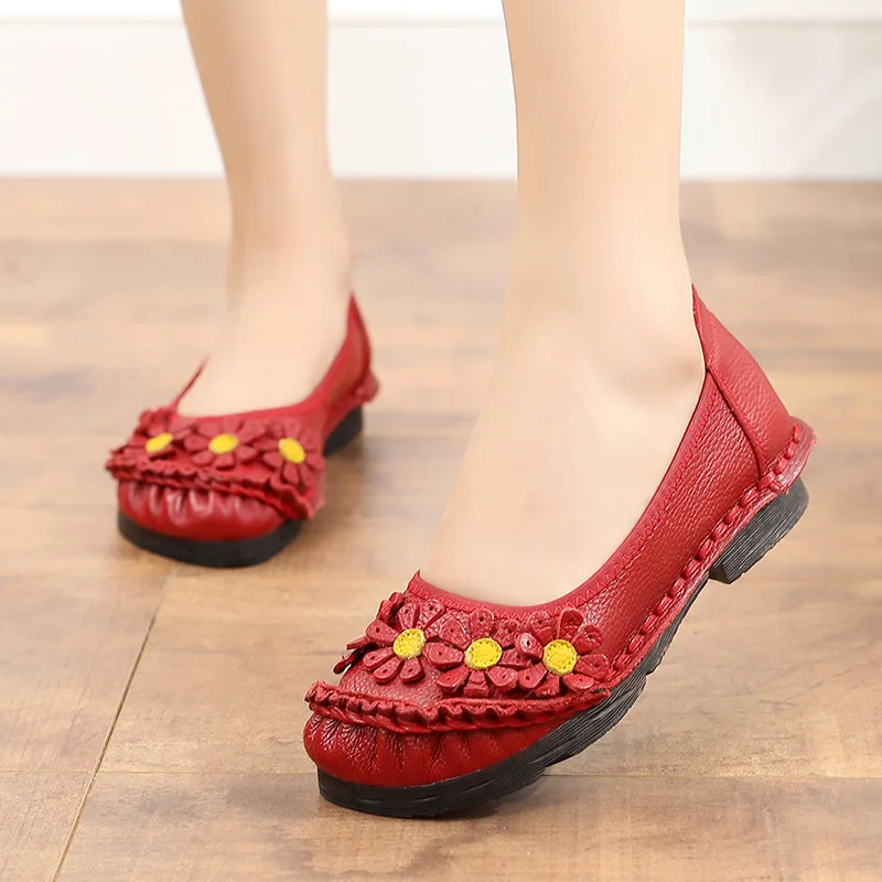 

Spring And Autumn New Style Shoes Women's Genuine Leather Soft Bottom Middle-aged Mom Shoes Retro National Wind Flower WOMEN'S S