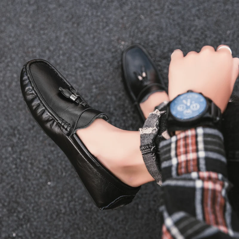 Men Casual Velvet Winter Shoes Men's Vulcanize Leather Suede Loafers Male Cotton Sneakers Walking Hiking Wear-resistant Non-slip