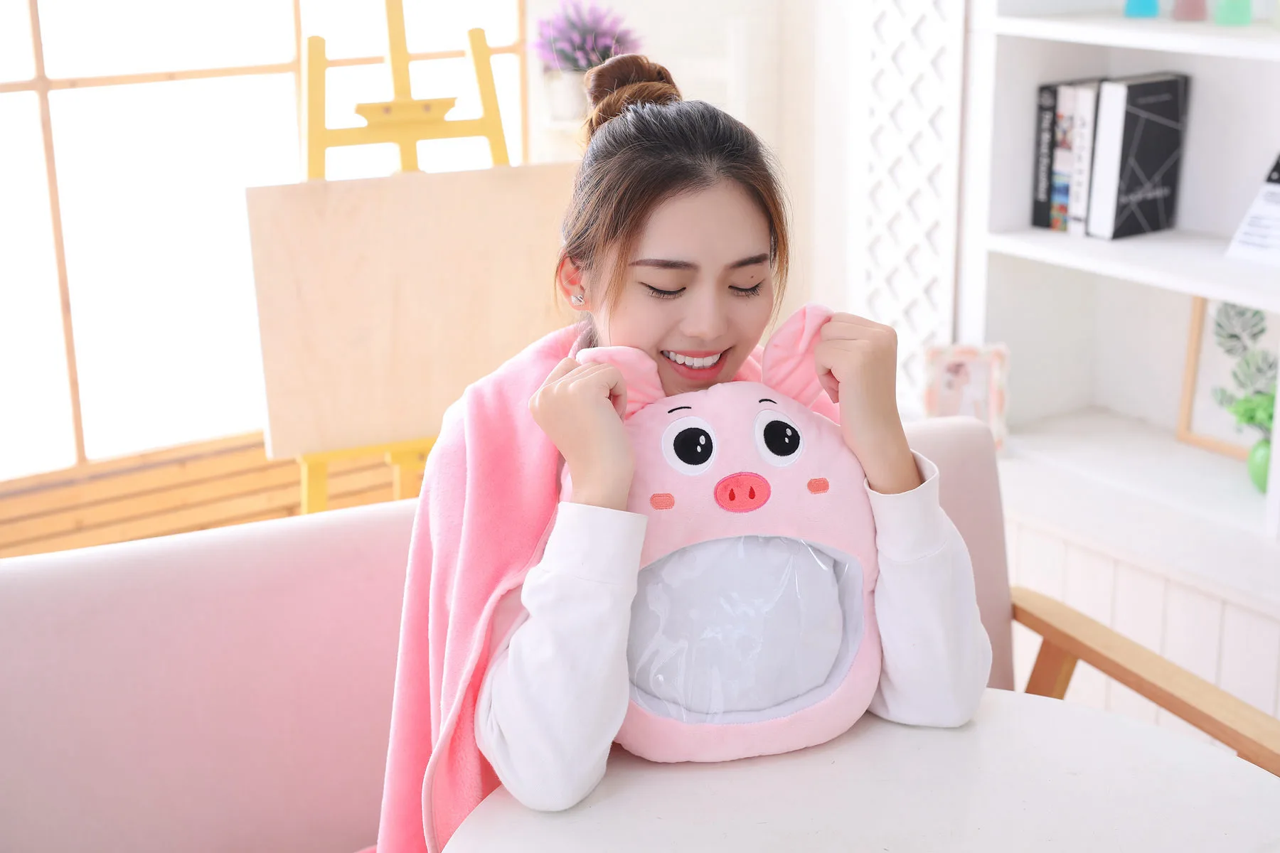 Piggy Hand-Hand in Playable Mobile Phone Hamster Hand Warmer Winter Pillow Napping Pillow Hand Warmer for a Girlfriend Gift
