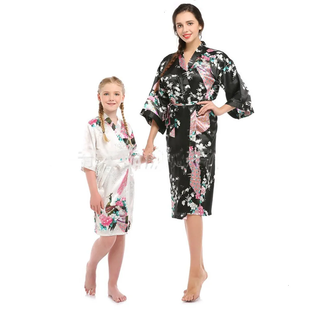 Одинаковая одежда для всей семьи; Шелковый ночной халат для мамы и дочки; Пижама «Мама и я»; кардиган с принтом павлина; одежда для сна