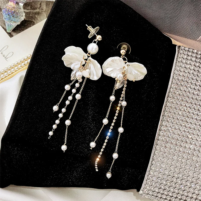 

New luxury Classic Shell Tassel Drop Earrings Crystal Retro Ear Drop For Women Gift Fashion Jewelry Drop Accessories