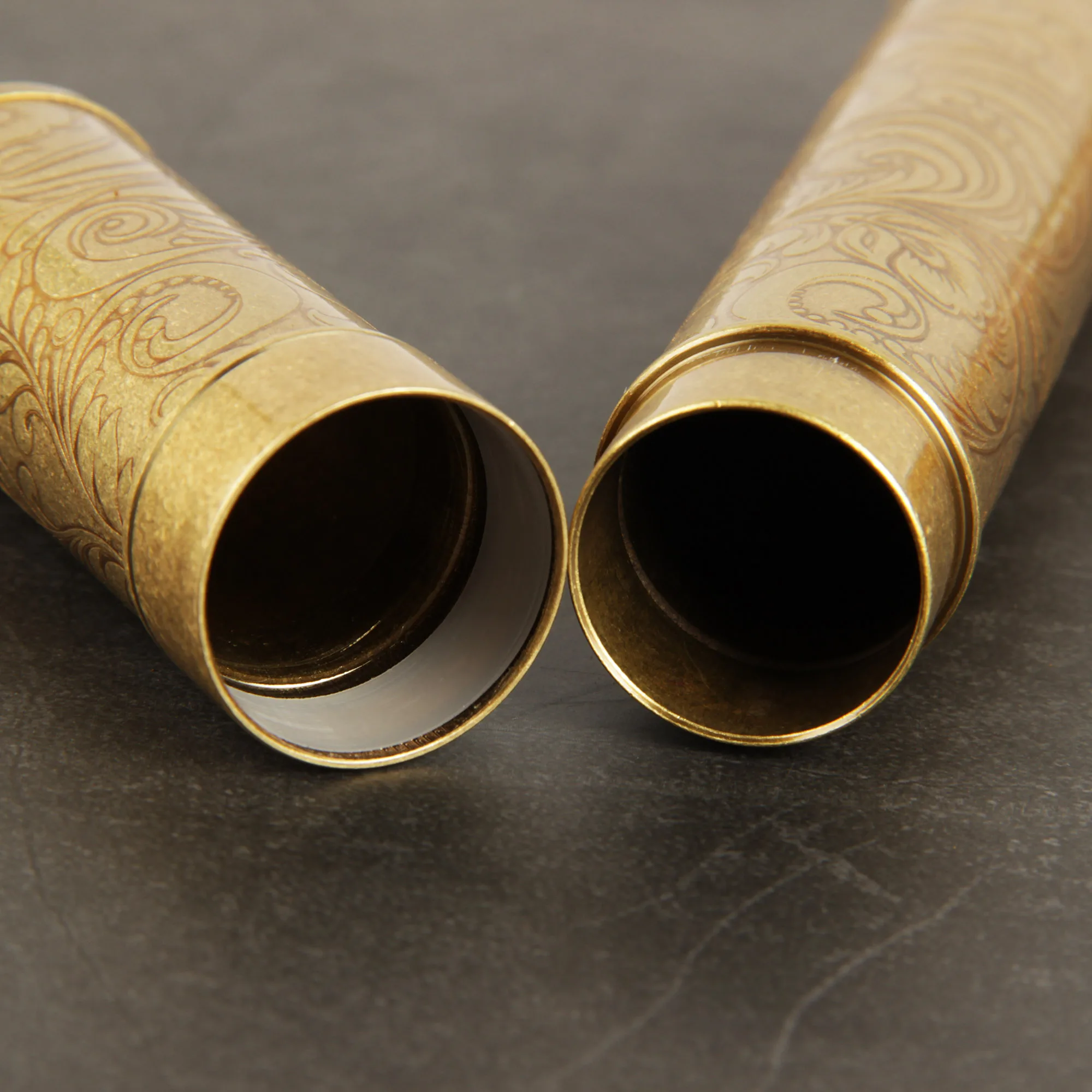 CIGARISM Vintage Copper Flower Carving Cigar Moisturizing Tube Travel Case