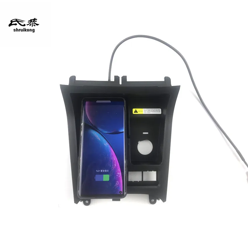 1set ABS plastic material 15W fast charging QI car wireless charger phone charging for 2008-2013 Volkswagen VW golf 6 MK6 5K1