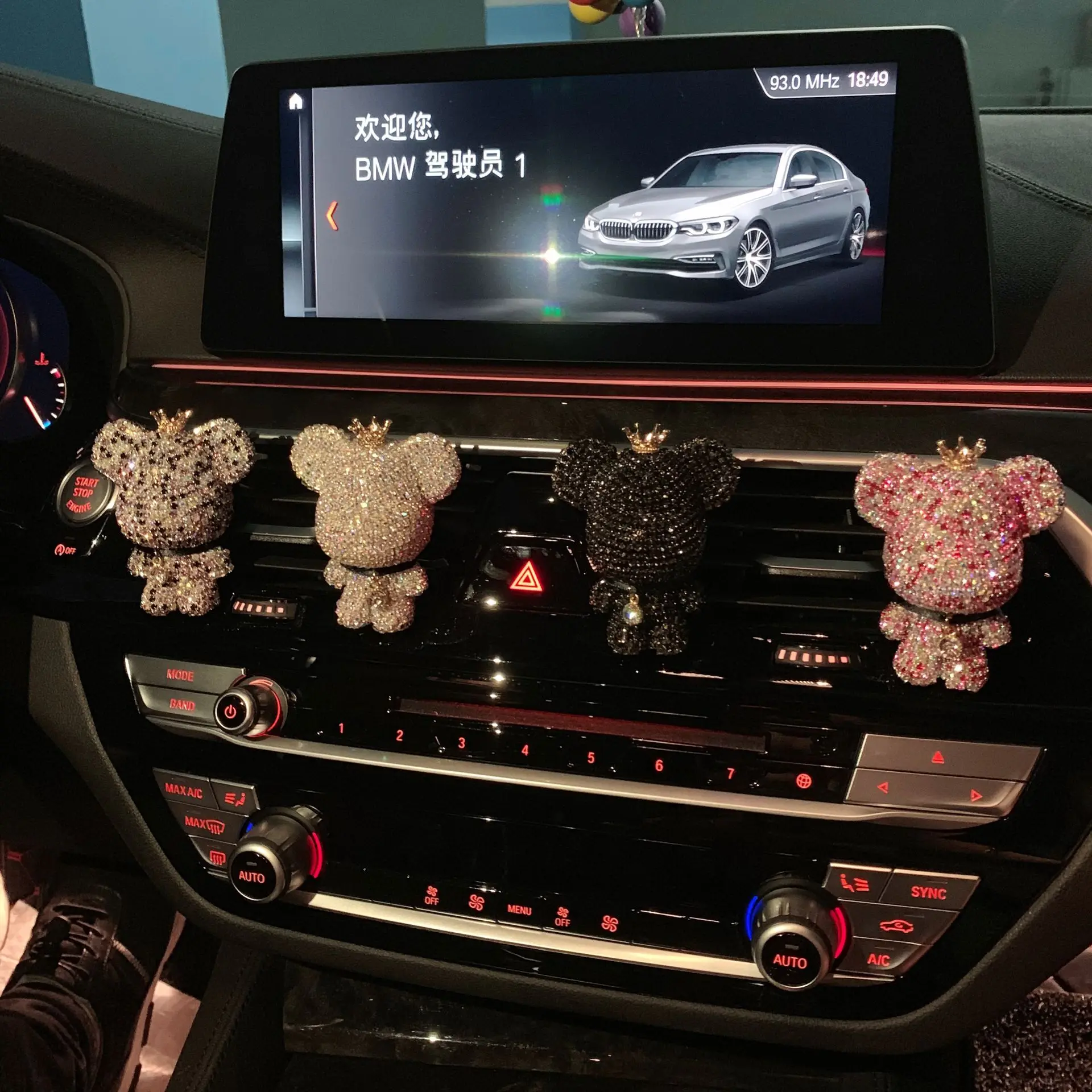 Автомобильный Ароматерапевтический зажим для автомобильного выхода внутри автомобиля милый медведь креативный автомобильный Кондиционер инкрустированные ювелирные изделия с бриллиантами