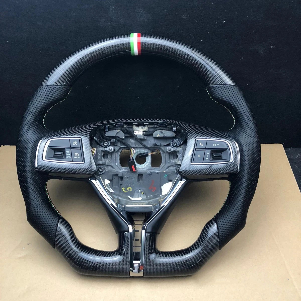 L For Maserati Levante Quattroporte Ghibli 2013 2014 2015 2016 2017 2018 2019 2020 Customized Carbon Fiber Leather Steering Whee
