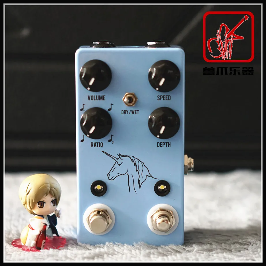 

Новый аналоговый виброблок Univibe V2 с приводом от лампы единорога/один блок/эффекты