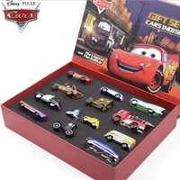 Disney-Set de figuras de la película Cars 3 de metal, juguete de modelo de coche, a escala 1:55, con diseño de relámpago McQueen, Jackson, Mack, tío Truck, regalo para para cumpleaños
