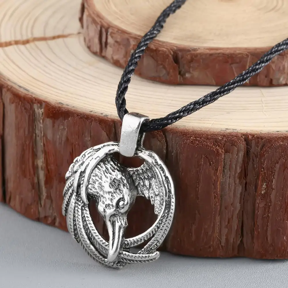 QIAMNI Vintage Norse Animal Raven Eagle Necklace Pendants Odin's Viking Crow Runes for Unisex Amulets Necklaces Jewelry Chokers |