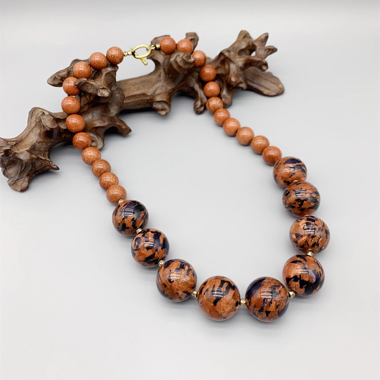 FoLisaUnique 12mm 20mm Round Gold Sand Stone Necklace For Women Birthday Gift Trendy Jewelry Personalized Chunky Necklace