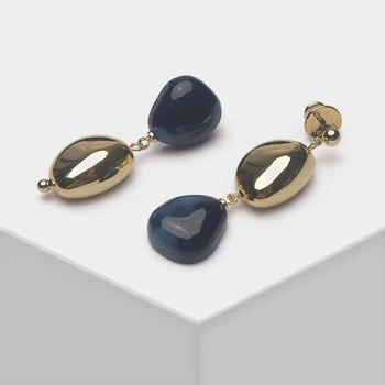 

Amorita boutique Dark blue drop pendant mixed with metal bean drop earrings