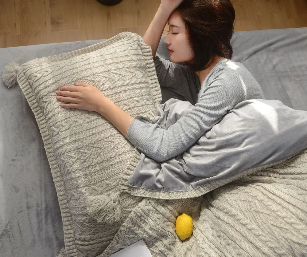 9701858216_1902587081