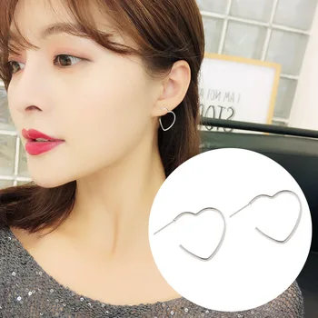 

Europe and the United States open stainless steel love hundred towers tide punk Harajuku retro cute girl stud earrings