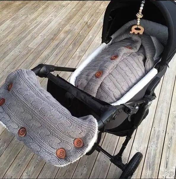 

2PCS Newborn Baby Knitted Sleeping Bag Crochet Comfortable Wrap Warm Swaddling Blanket Stroller Plush Sleeping Bag + Cart Gloves