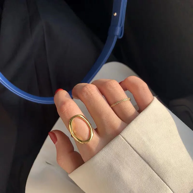 Anillo con diseño hueco para mujer, joyería de oro amarillo sólido de 18K (AU750), Círculo simple y versátil, dedos delgados, moda para mujer