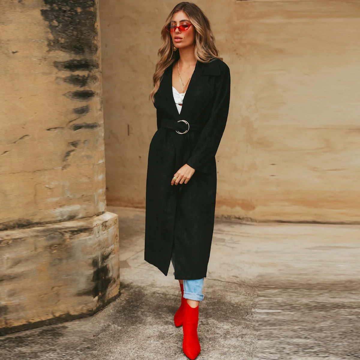

Customizable Small Batch Simple Black And White with Pattern Commuter Suit Collar Metal Ring Belt Mid-length Woolen Jacket