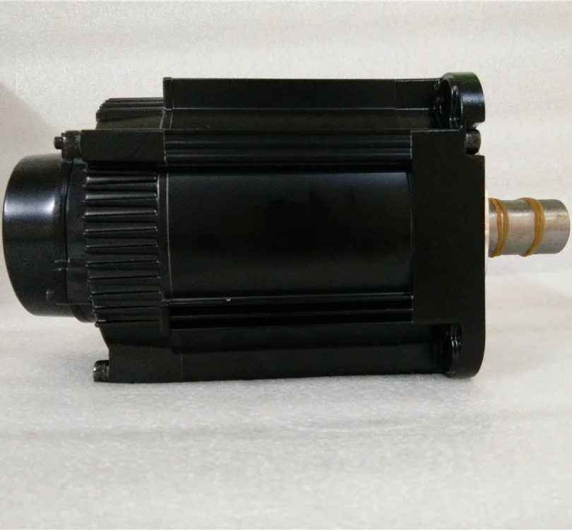 CNC маршрутизатор AC Серводвигатель 3 кВт Yaksawa SGM7A-30AFA61