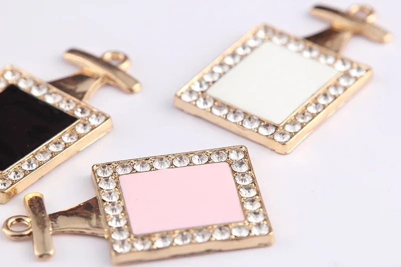 3810055807_1408774357