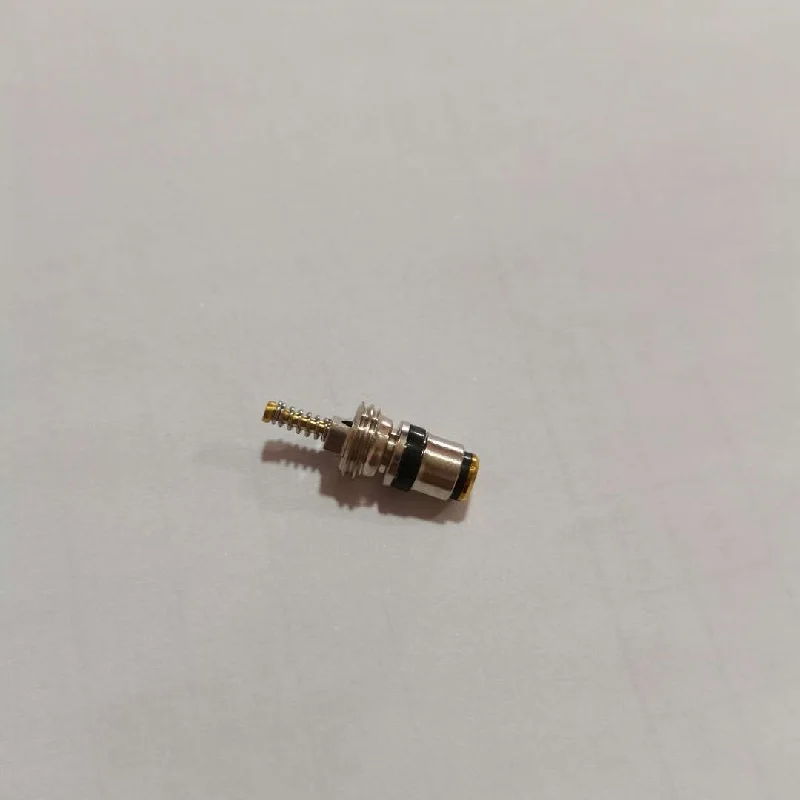 M8 * 1 HNBR 50 шт., сердечник клапана A/C R134a для автомобильных клапанов переменного тока, автомобильные трубы переменного тока, медный сердечник клапана высокого давления - изображение