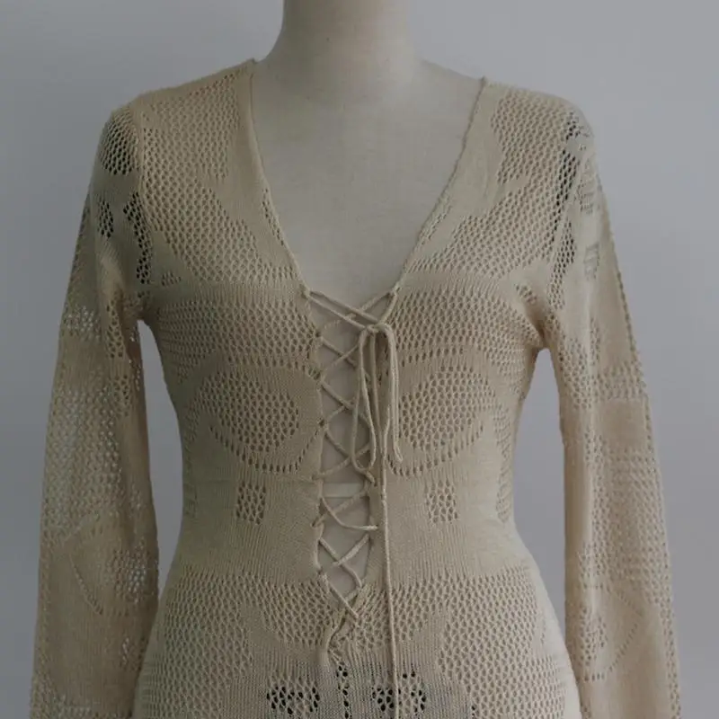 sexy-beach-cover-up-crochet-women-swimwear-beach-kaftan-wrap-dress-deep-v-long-sleeves-robe-de-plage-saida-de-praia (3)