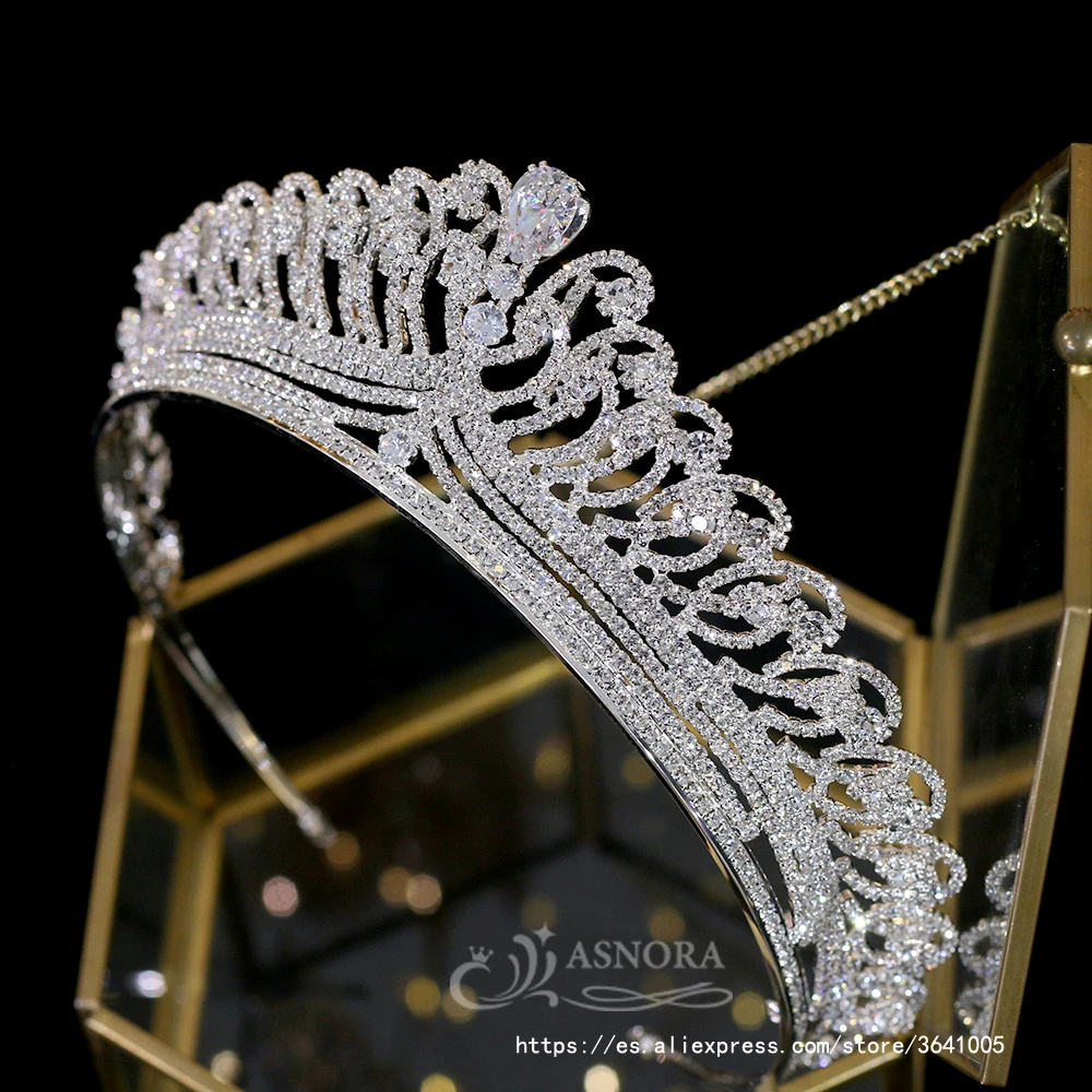 New Corolla Zinc Alloy Headdress for Bride Tiaras Noble Bride Wedding Crown Gift Accessories A00655