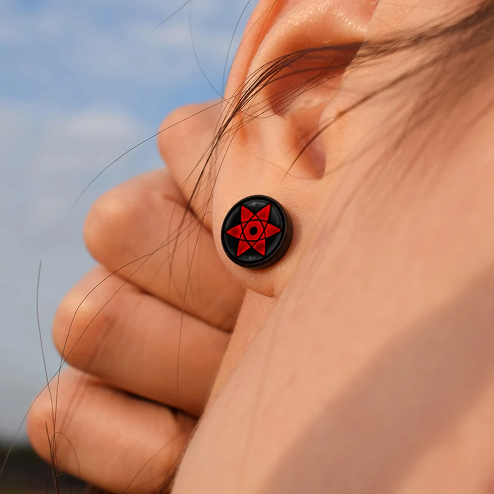 Stud Blood Anime Naruto Shippuden Brincos Desenhos animados Uchiha Itachi  Sharingan Nuvem Vermelho Símbolo Esmalte Metal Brinco Cosplay1