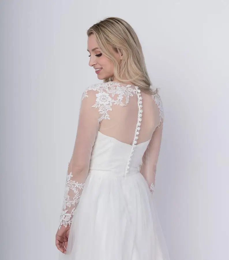Elegant White Lace Long Sleeves Wedding Bolero Wrap Appliques Custom Made Cheap Bridal Jacket Cape Jewel Neck